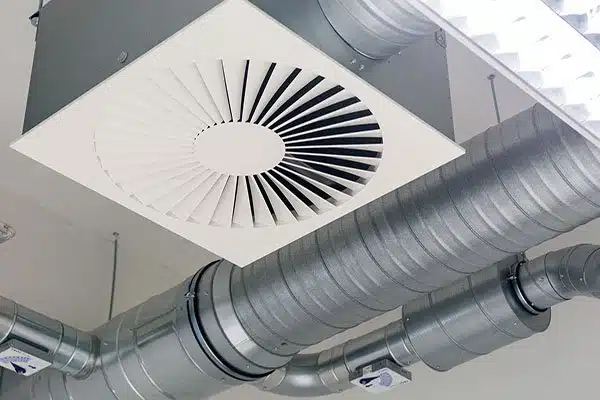 Lüftungsanlage im Industriebereich